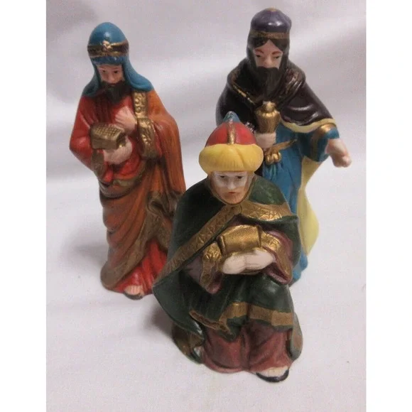 Scott's Porcelain Nativity Set 11 Piece Christmas Set with Wood Base Boxed - Picture 2 of 13